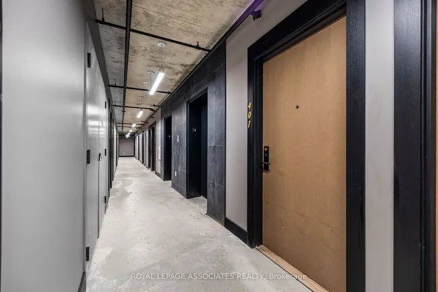 Additional image 5 of 195 McCaul St Unit 401