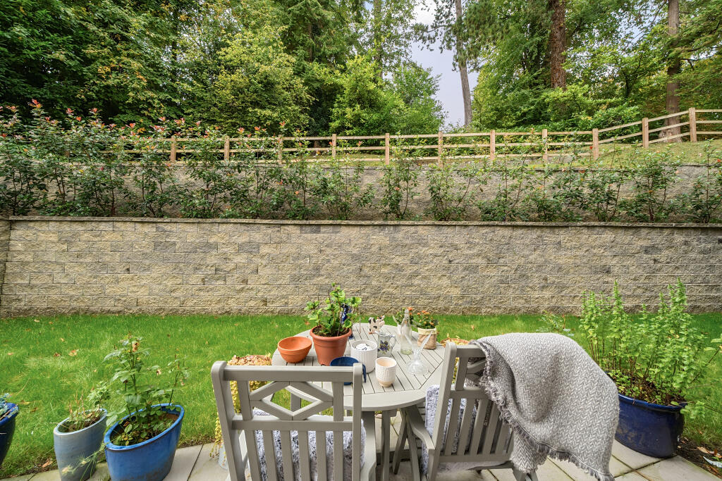 Additional image 6 of Tupwood Lane, Caterham, CR3