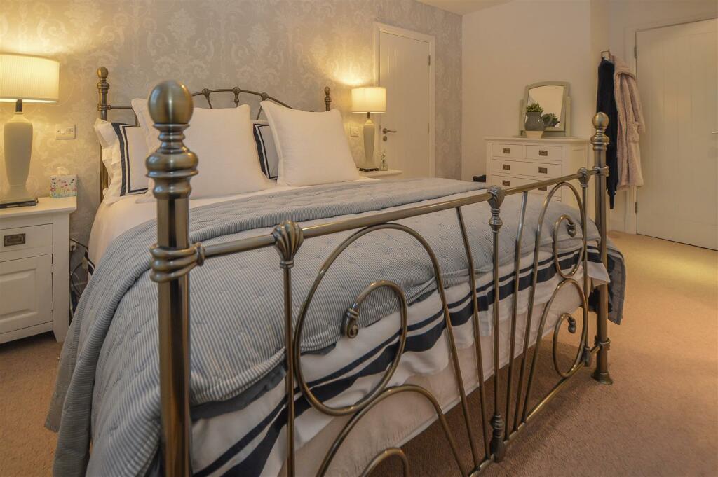 Additional image 12 of Priests Lane, Shenfield, Brentwood