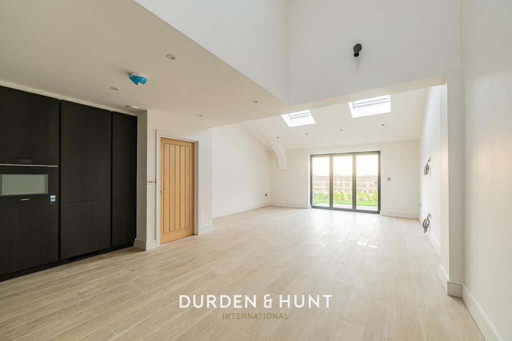 Additional image 3 of Carters Green, Matching, CM17