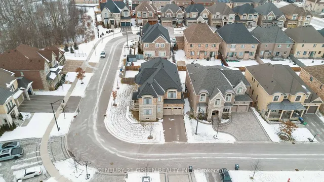 Additional image 37 of 13 Foothills Cres
