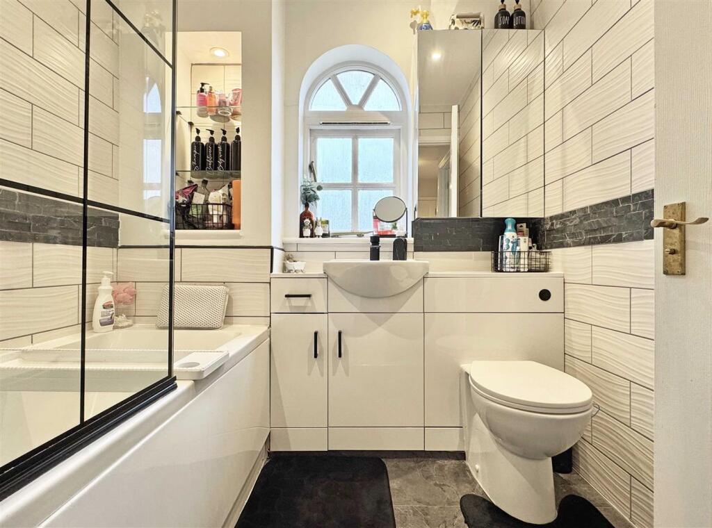 Additional image 14 of Ragley Close, Great Notley, Braintree