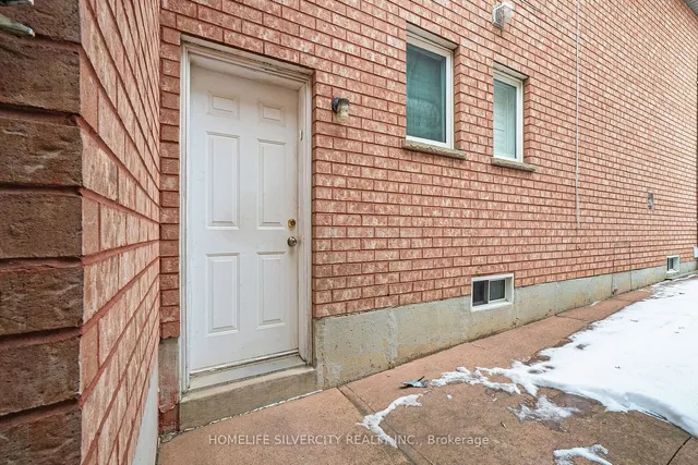 Additional image 27 of 2 Giza Cres
