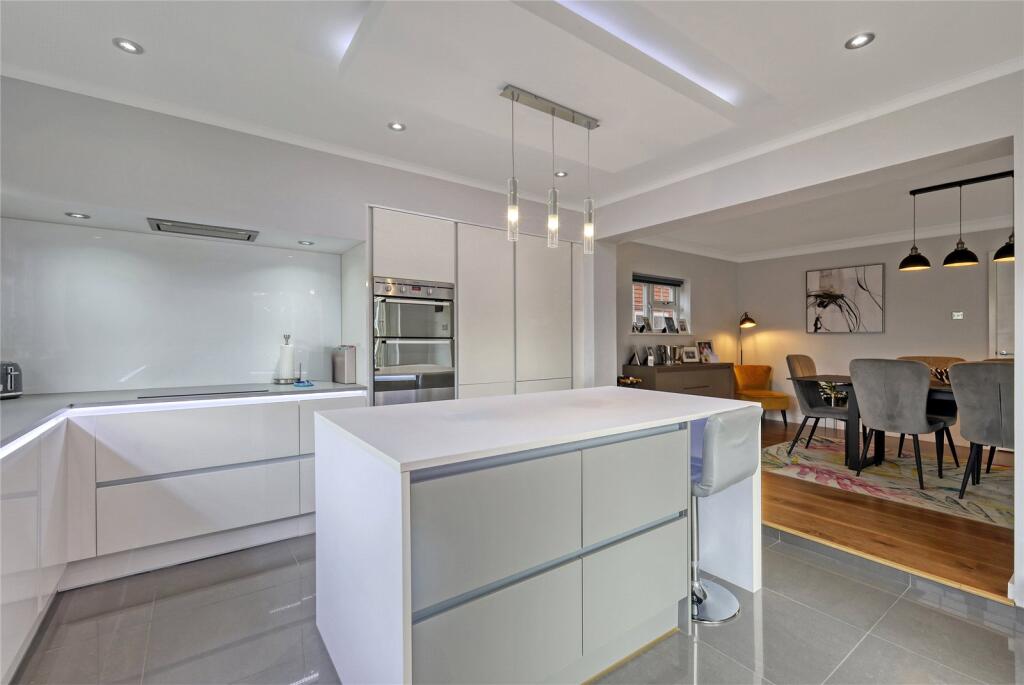 Additional image 10 of Chartfield Drive, Kirby-le-Soken, Frinton-on-Sea, Essex, CO13