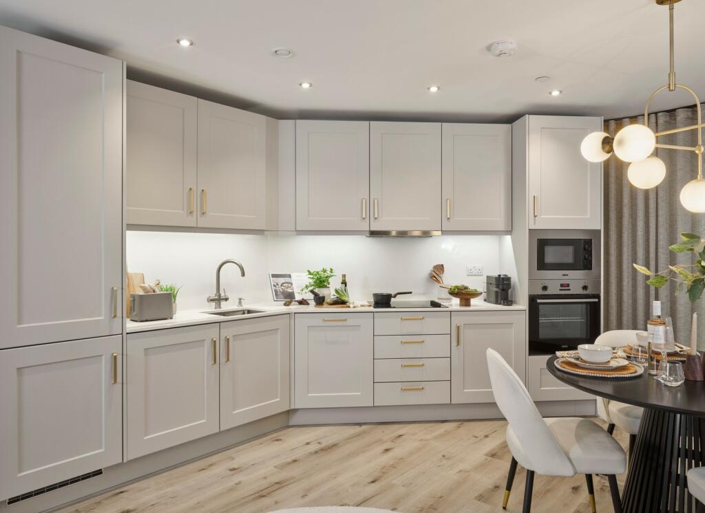 Additional image 5 of Brentwood Central, Western Road, Brentwood