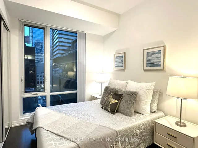 Additional image 7 of 8 Widmer St Unit 809