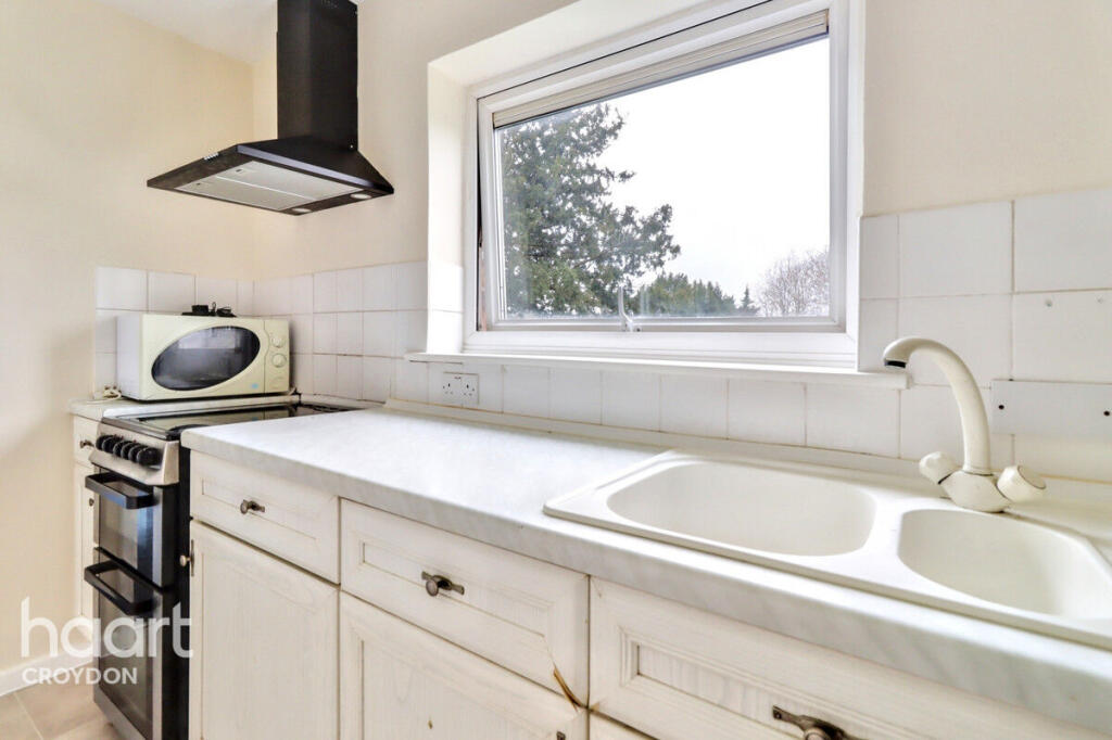 Additional image 9 of Haling Park Road, South Croydon