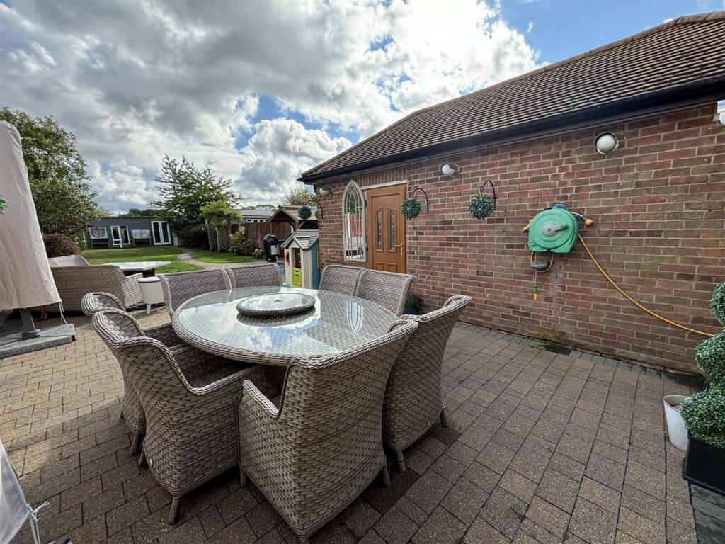 Additional image 46 of Thorndon Avenue, West Horndon, Brentwood