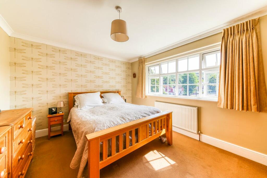 Additional image 8 of Elmfield Way, South Croydon, CR2