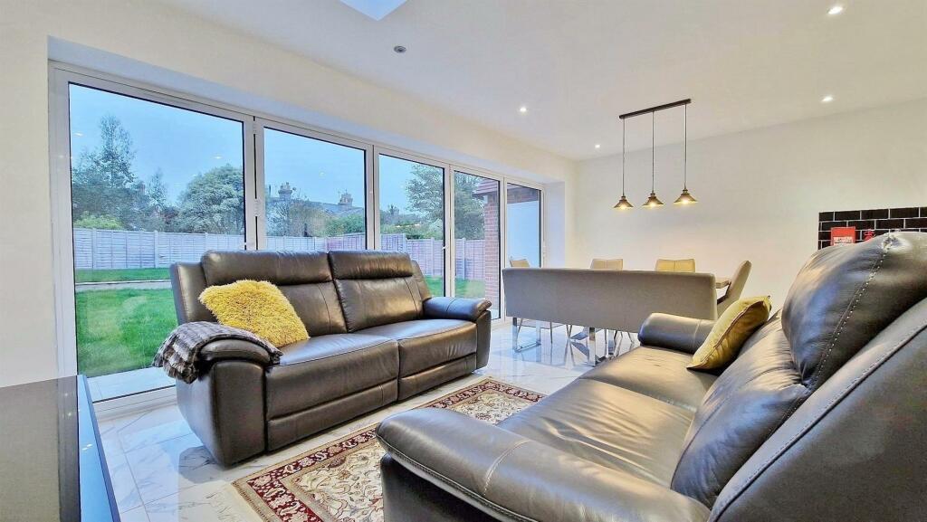 Additional image 2 of Upper Third Avenue, Frinton-on-Sea