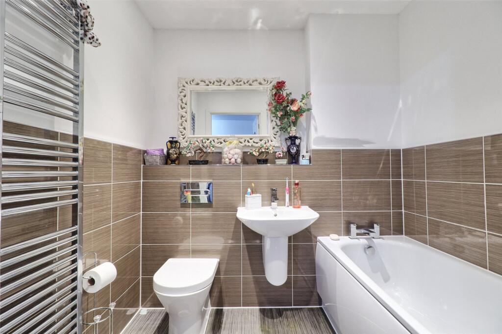 Additional image 11 of Fairway Drive, Chelmsford, Essex, CM3