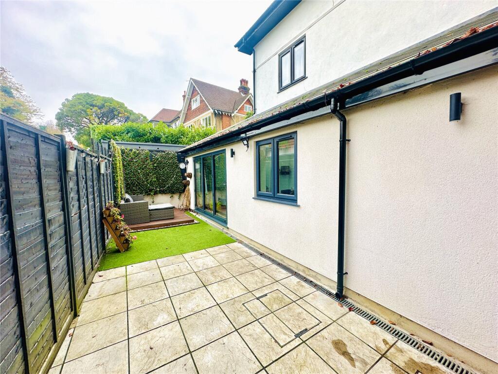 Additional image 11 of West Hill, Sanderstead, South Croydon, CR2