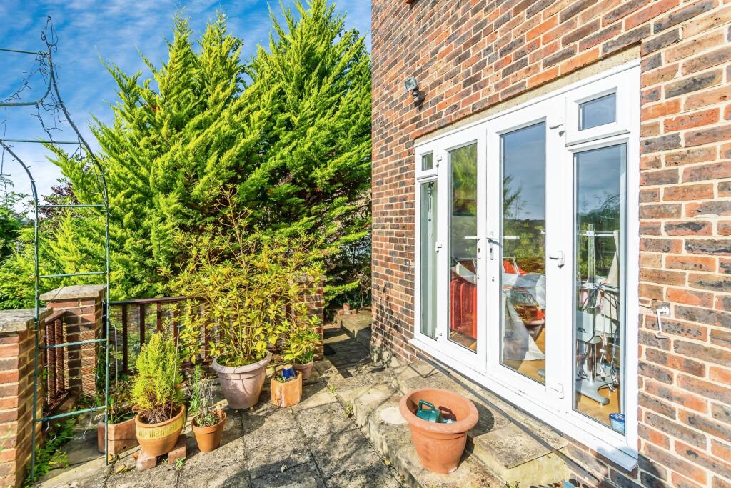 Additional image 17 of Coulsdon Road, Coulsdon, CR5