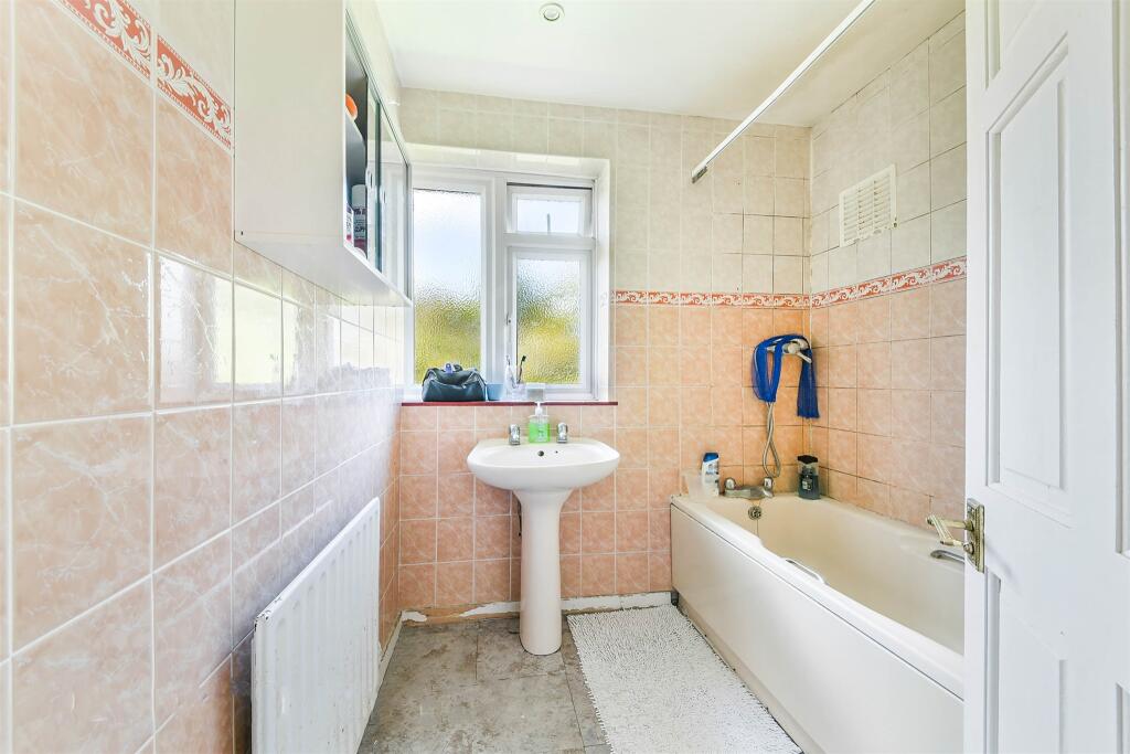 Additional image 8 of Meopham Road, Mitcham