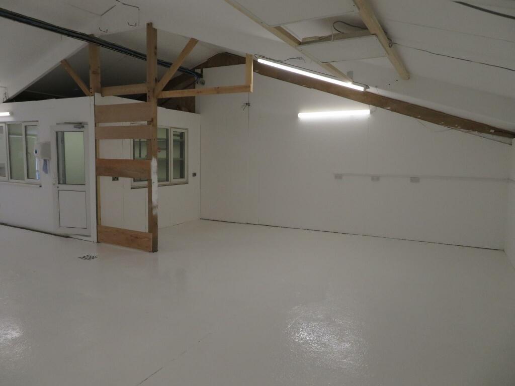 Additional image 3 of Braintree