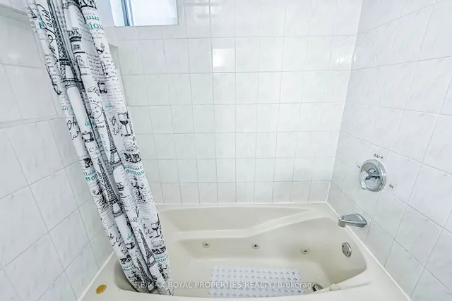 Additional image 40 of 58 Crittenden Sq