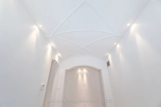 Additional image 9 of 2 Edgeforest Dr