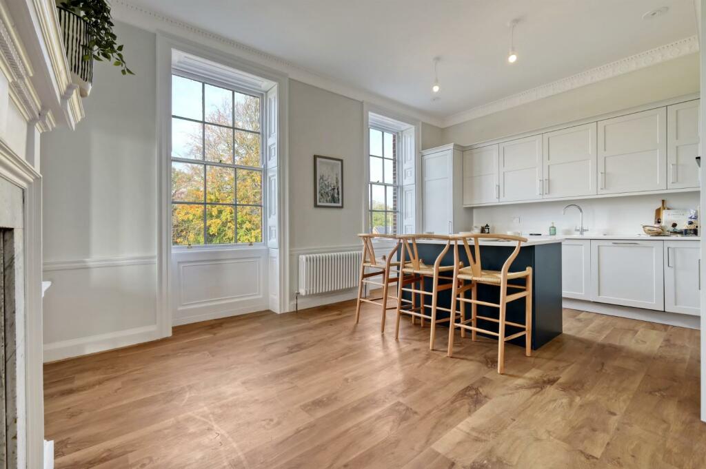 Additional image 8 of Brizes Park, Kelvedon Hatch