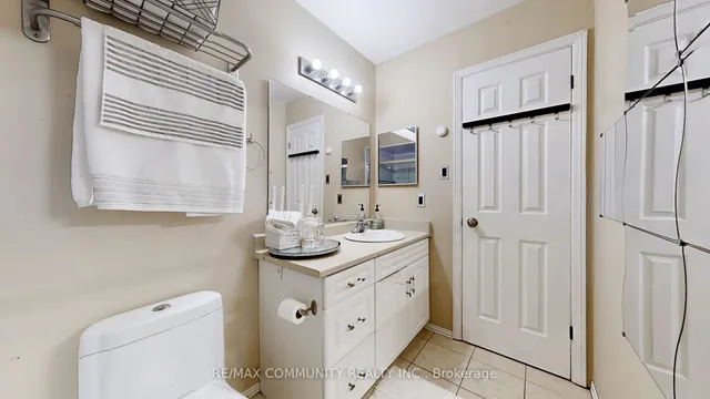 Additional image 26 of 27 Granada Cres