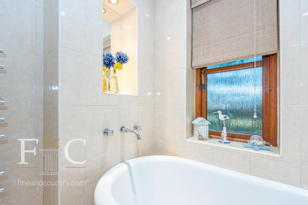 Additional image 24 of Hamlet Hill, Roydon