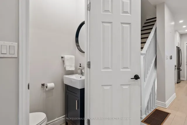 Additional image 12 of 545 Runnymede Rd