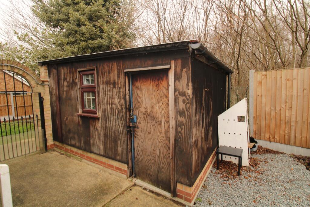 Additional image 14 of Walton Gardens, Hutton, CM13