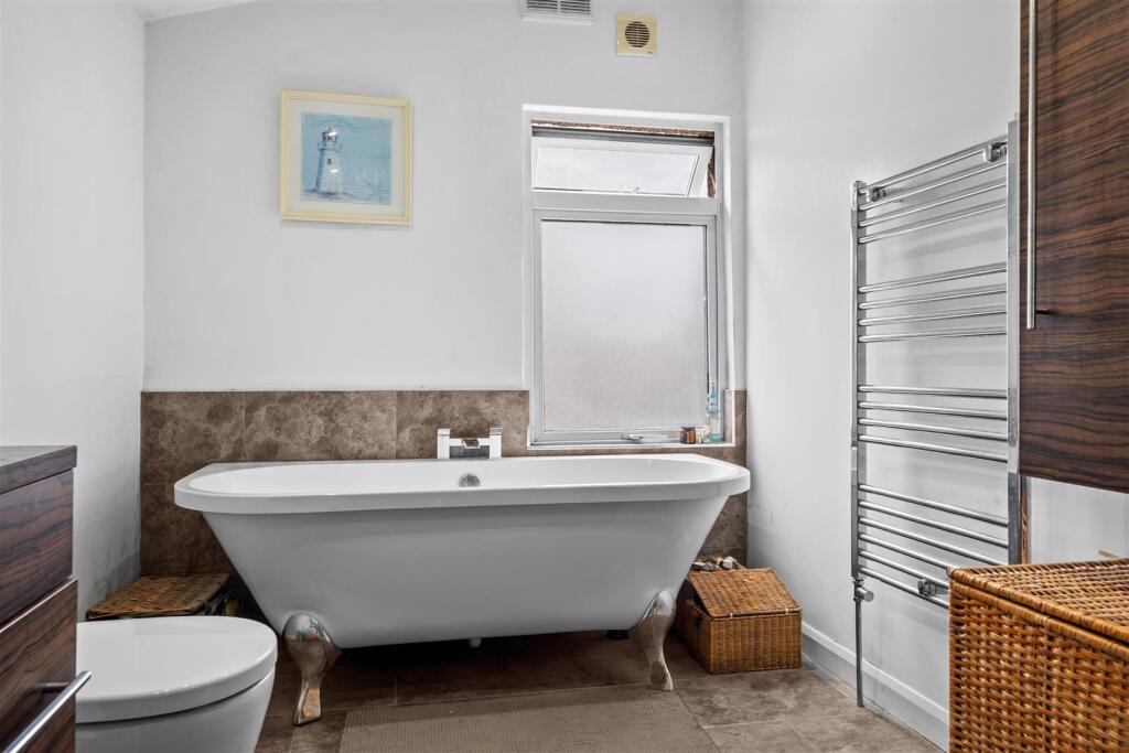 Additional image 11 of Gloucester Road, Croydon