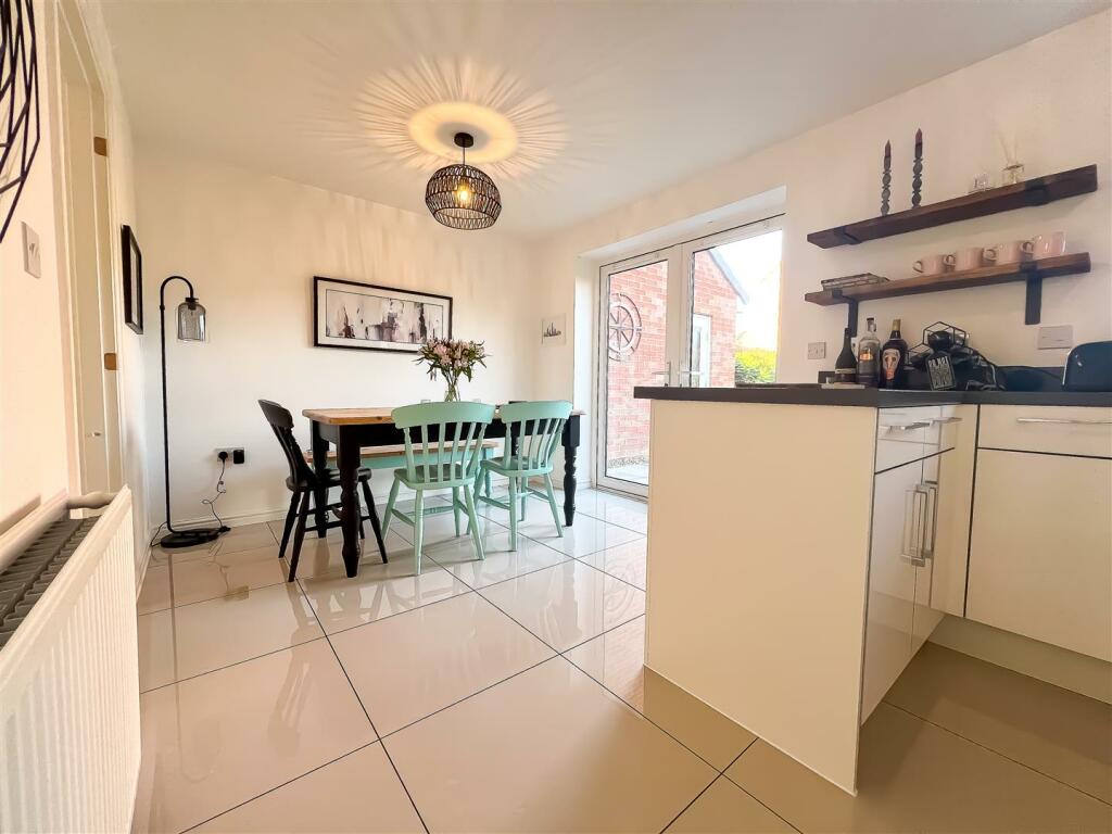 Additional image 5 of Wittonwood Road, Frinton-On-Sea