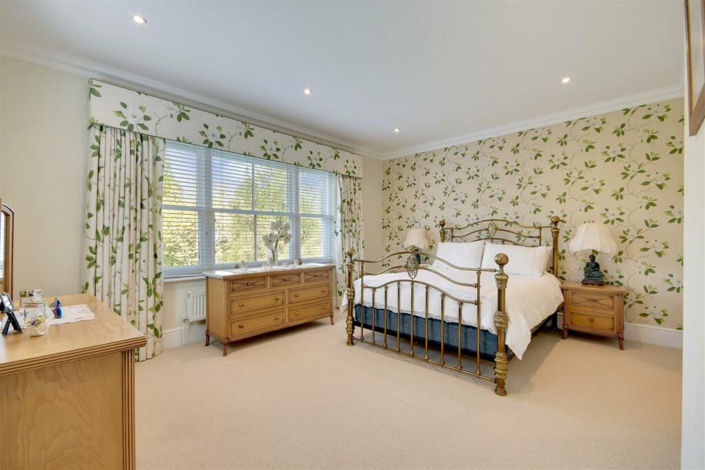 Additional image 17 of Priests Lane, Shenfield, Brentwood