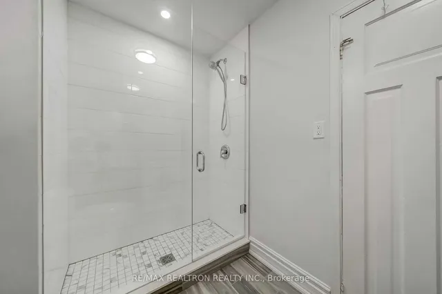 Additional image 21 of 386 Spadina Rd