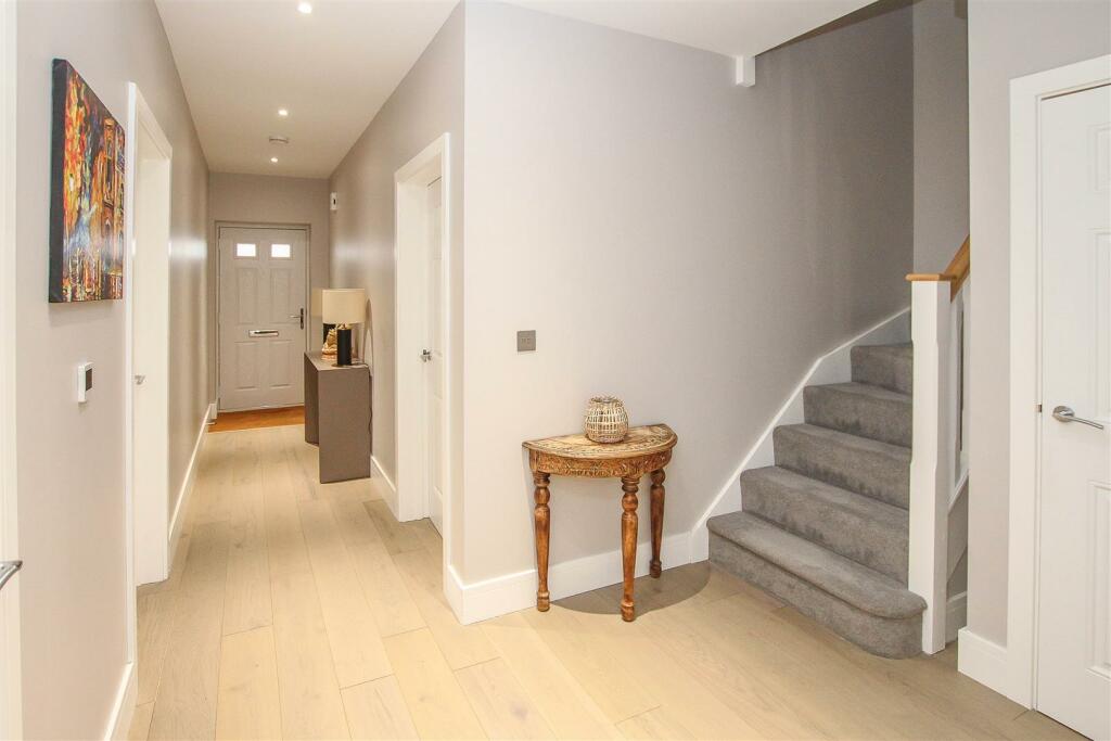 Additional image 5 of Little Ridings Lane, Ingatestone