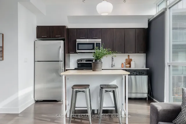 Additional image 4 of 169 Fort York Blvd Unit 318