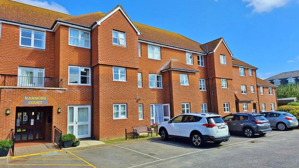 Additional image 15 of Connaught Avenue, Frinton-On-Sea