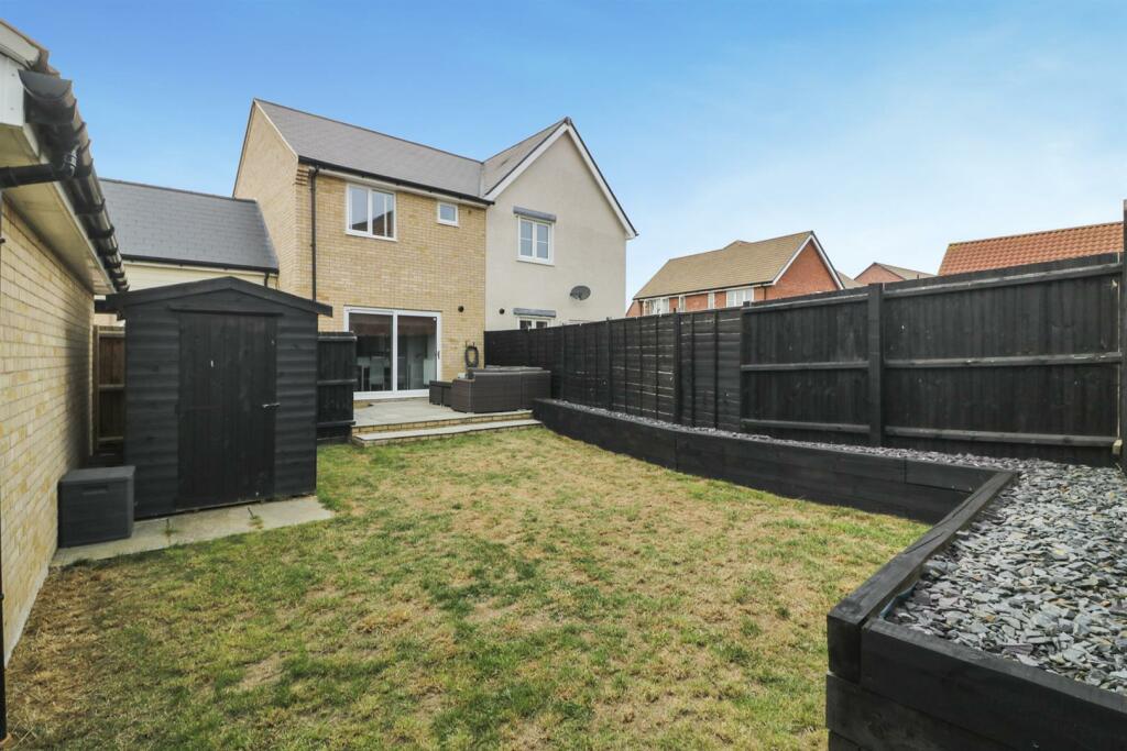 Additional image 17 of Orchard Way, Boreham