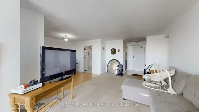 Additional image 9 of 362 The East Mall Unit 808