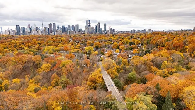 Additional image 4 of 4 Douglas Cres