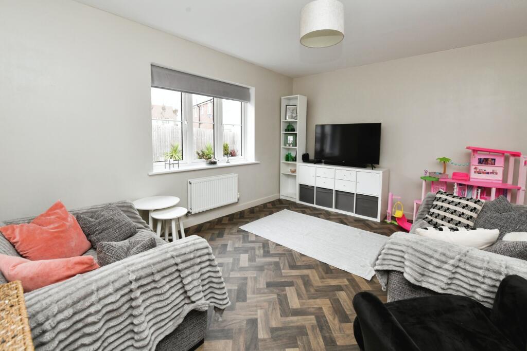 Additional image 4 of Pond View, Burnham-on-Crouch, Essex, CM0