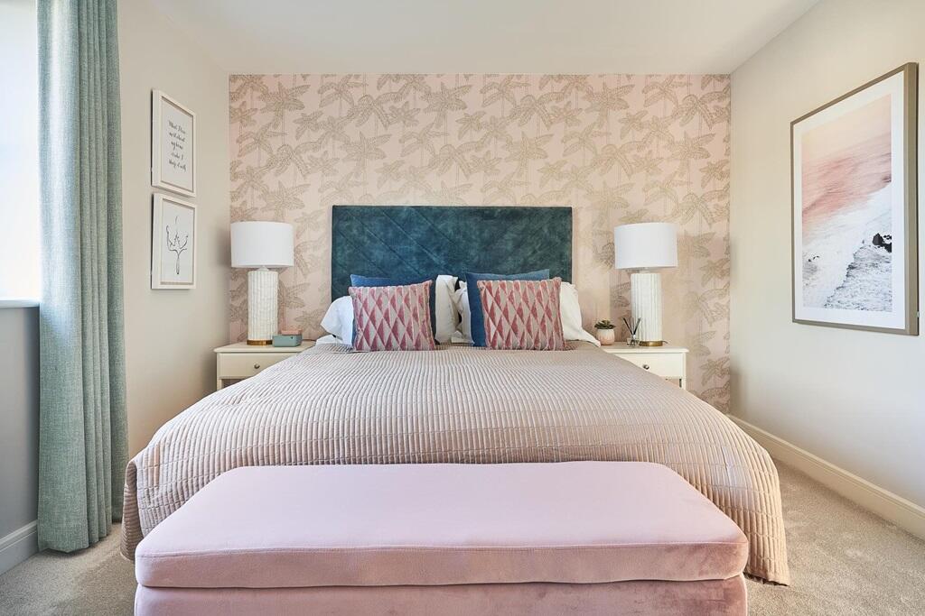 Additional image 9 of Elm Tree Avenue, 
Frinton on Sea, 
Essex,
CO13 0GR