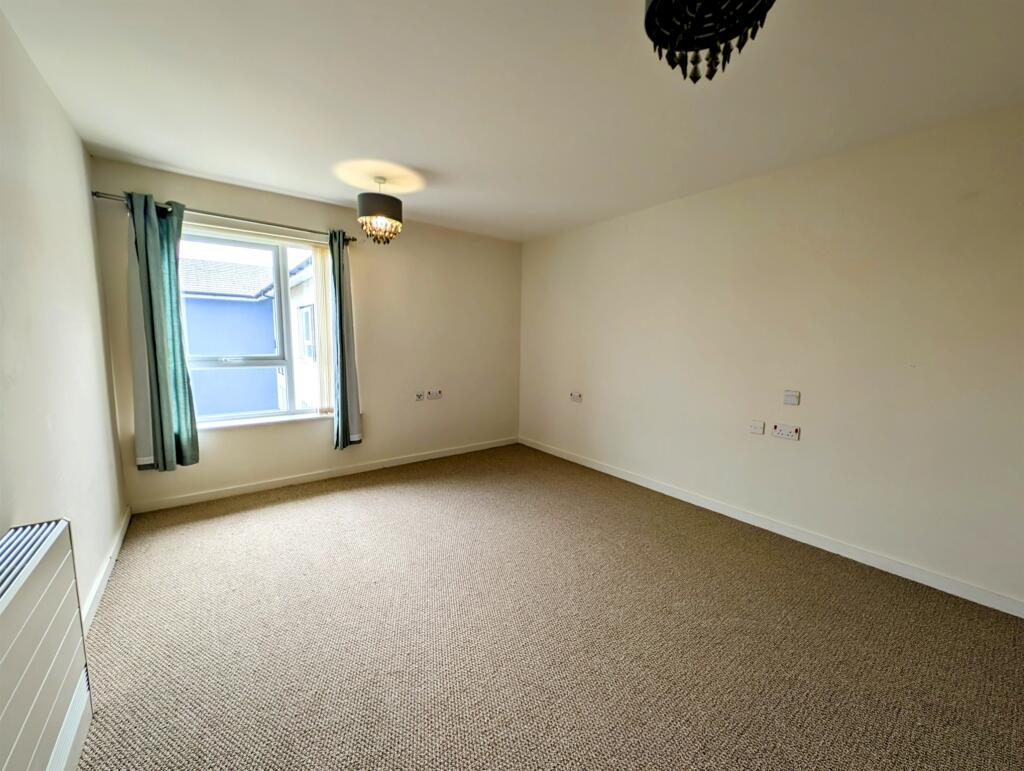 Additional image 7 of New Grosvenor Road, Ellesmere Port