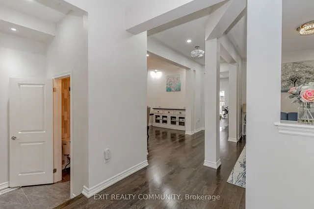 Additional image 4 of 31 Lola Cres