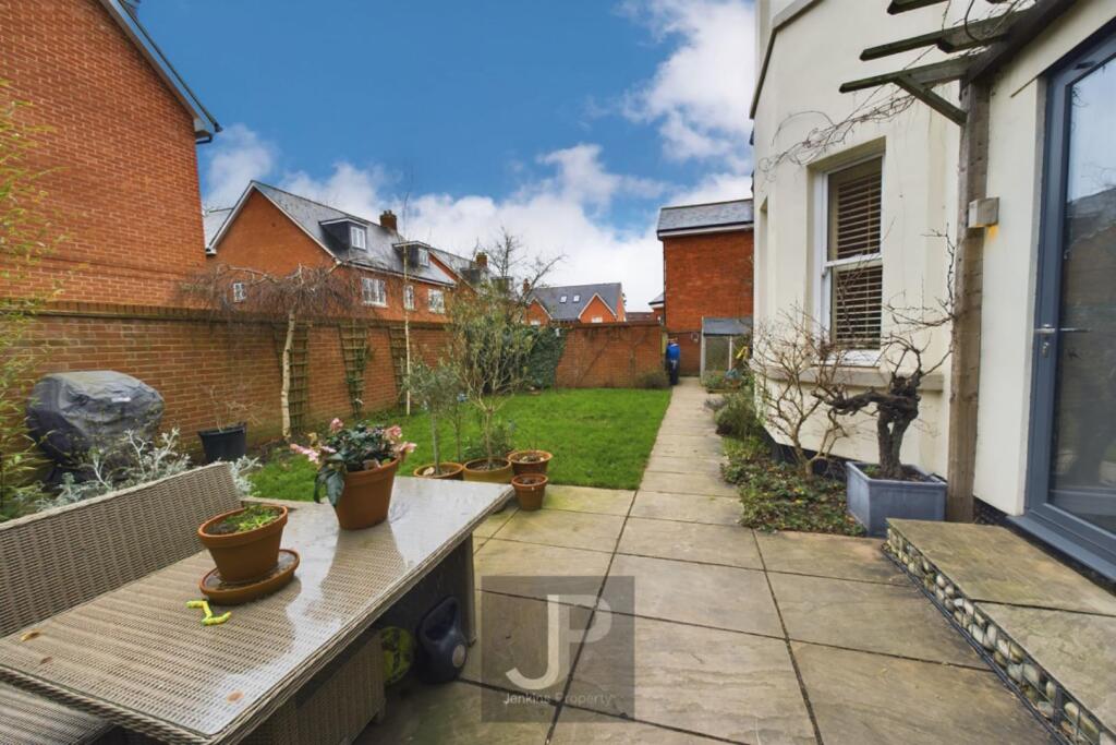 Additional image 29 of Kensington Way, Brentwood