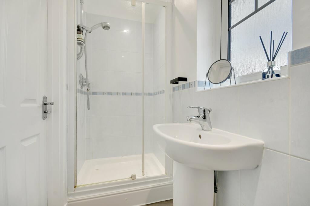 Additional image 19 of Britannia Close, Billericay, CM11