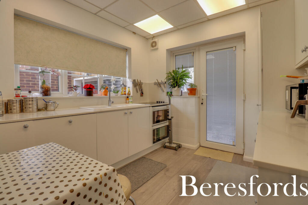 Additional image 12 of Westbourne Drive, Brentwood, CM14