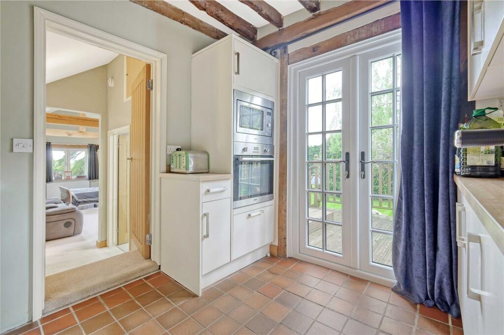 Additional image 22 of East Hanningfield Road, Rettendon Common, CM3