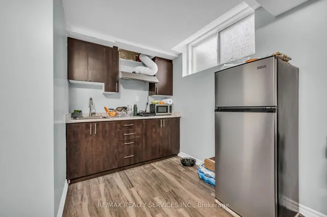 Additional image 38 of 54 Delambray St