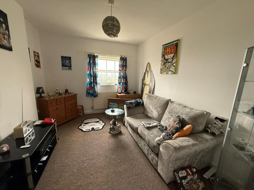 Additional image 4 of 13 Orwell Road, Harwich, Essex, CO12 3LD
