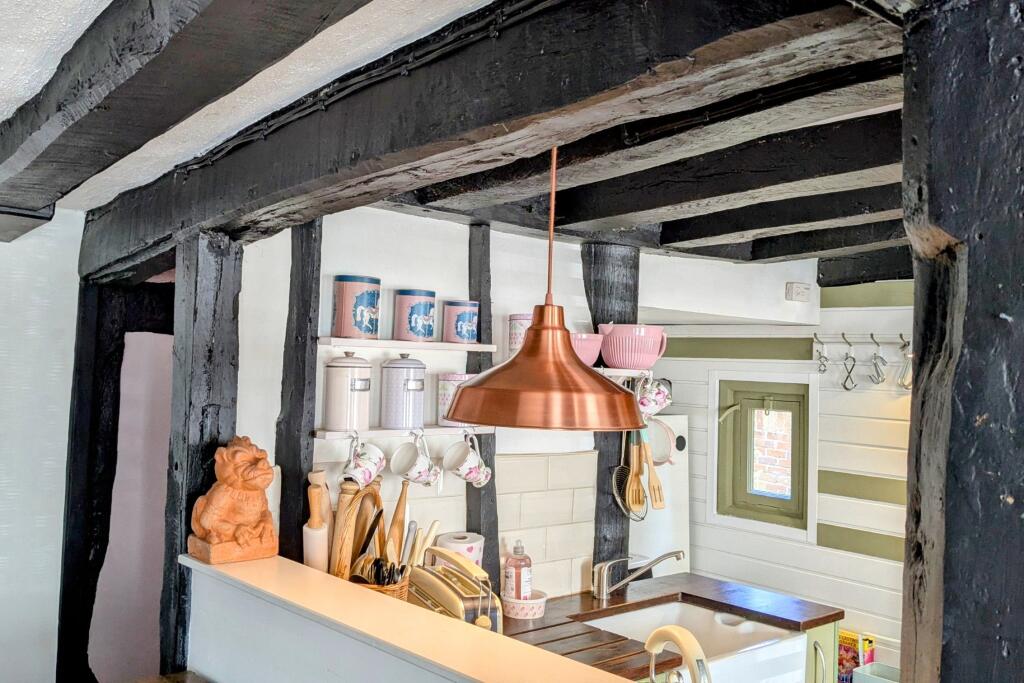 Additional image 10 of Teddybear Cottage, Church Square, St Osyth