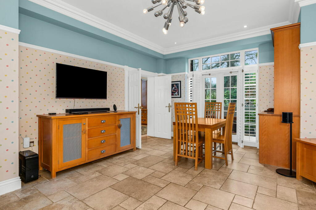 Additional image 13 of Thorndon Approach, Herongate, Brentwood, CM13 3PA