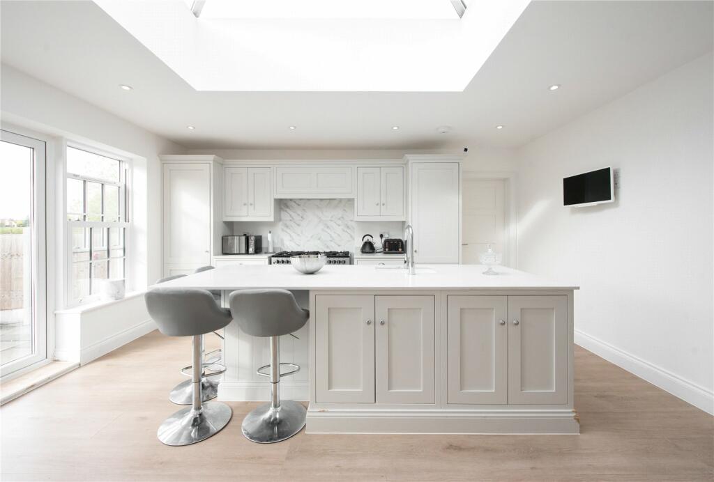 Additional image 14 of Ivy Barn Lane, Margaretting, Ingatestone, Essex, CM4