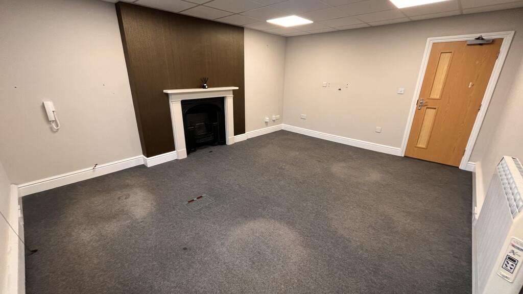 Additional image 10 of 105, High Street, Brentwood, Essex, CM14